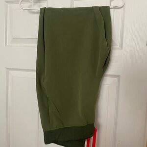 FIGS Olive Zamora jogger large tall